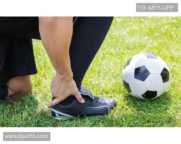 足球明星脚踝训练秘籍揭秘提升灵活性与爆发力的有效方法